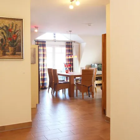 Haus Undine 12 Apartment *